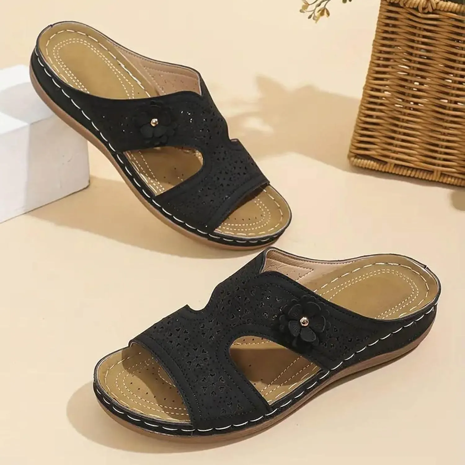 2025 Women Comfortable Orthopedic Sandals Summer Breathable Cut-Out Cute Flower Vacation Slippers with Arch Support Fashion Open Toe Ladies Dress Walking Footwear Outdoor Slip-On Shop Platform Shoes