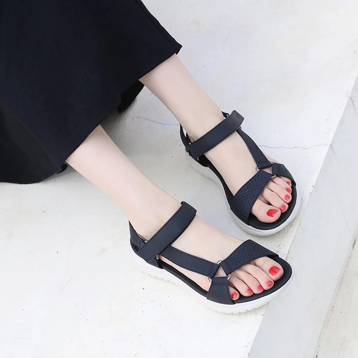 Ciuyurra Women Comfy Flat Slide Sandals