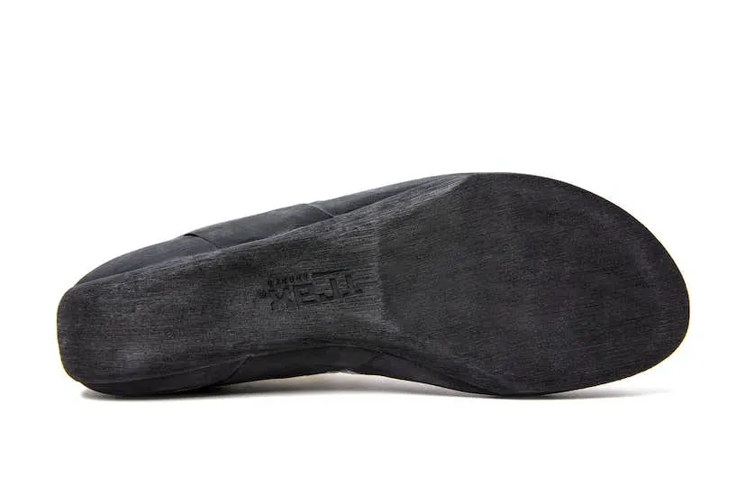 Defy Lace