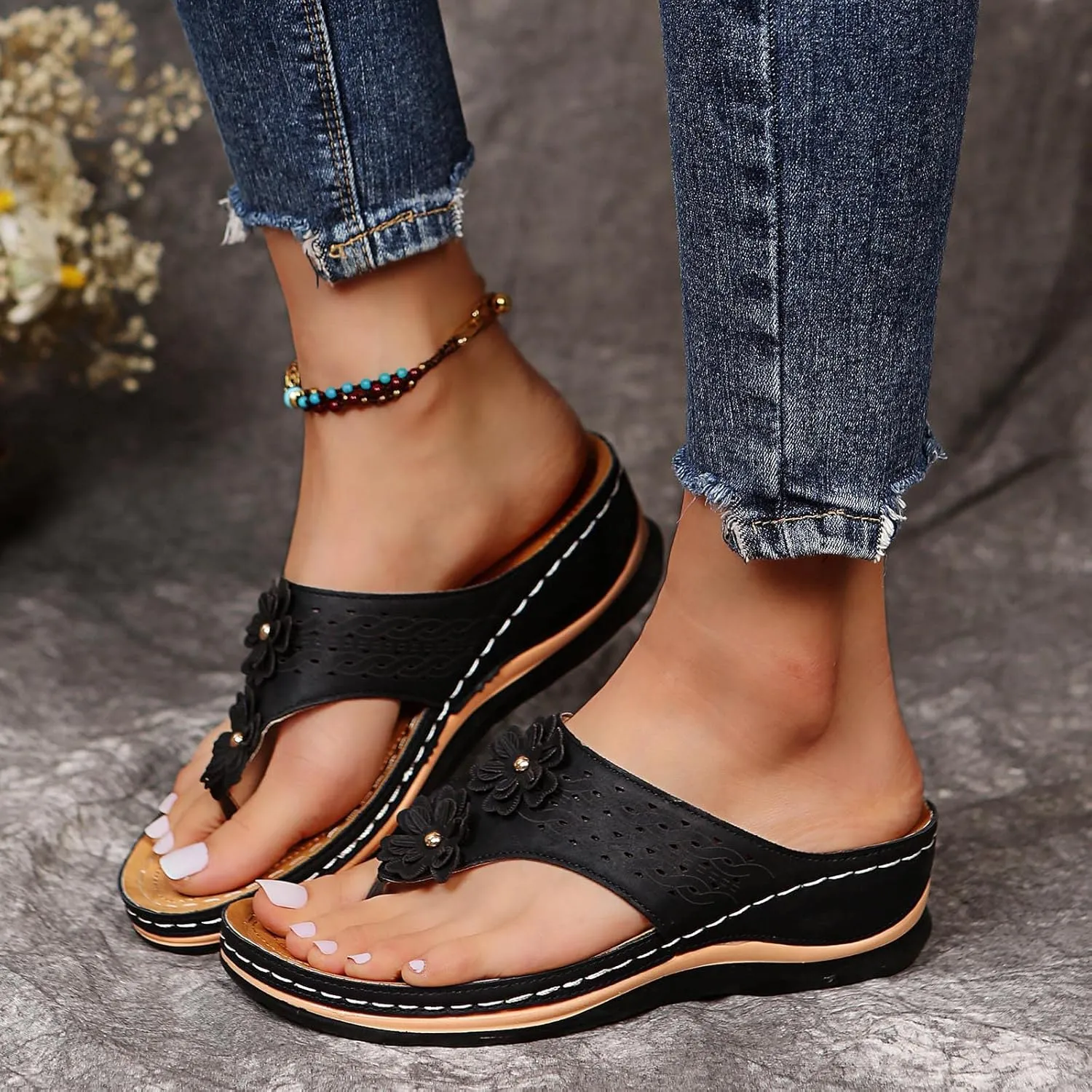 Eduavar Orthopedic Sandals for Women, Summer Beach Sandals for Women Casual Open Toe Flip Flops Sandals with Arch Support