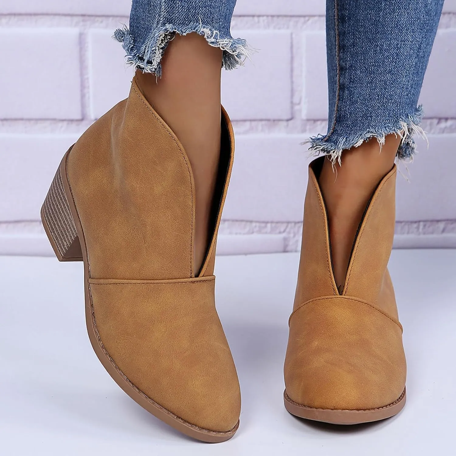 Fashionable Casual Short Boots Women Shoes Comfortable Ankle Boots Pointed Toe Chunky and Low Heels Lightweight