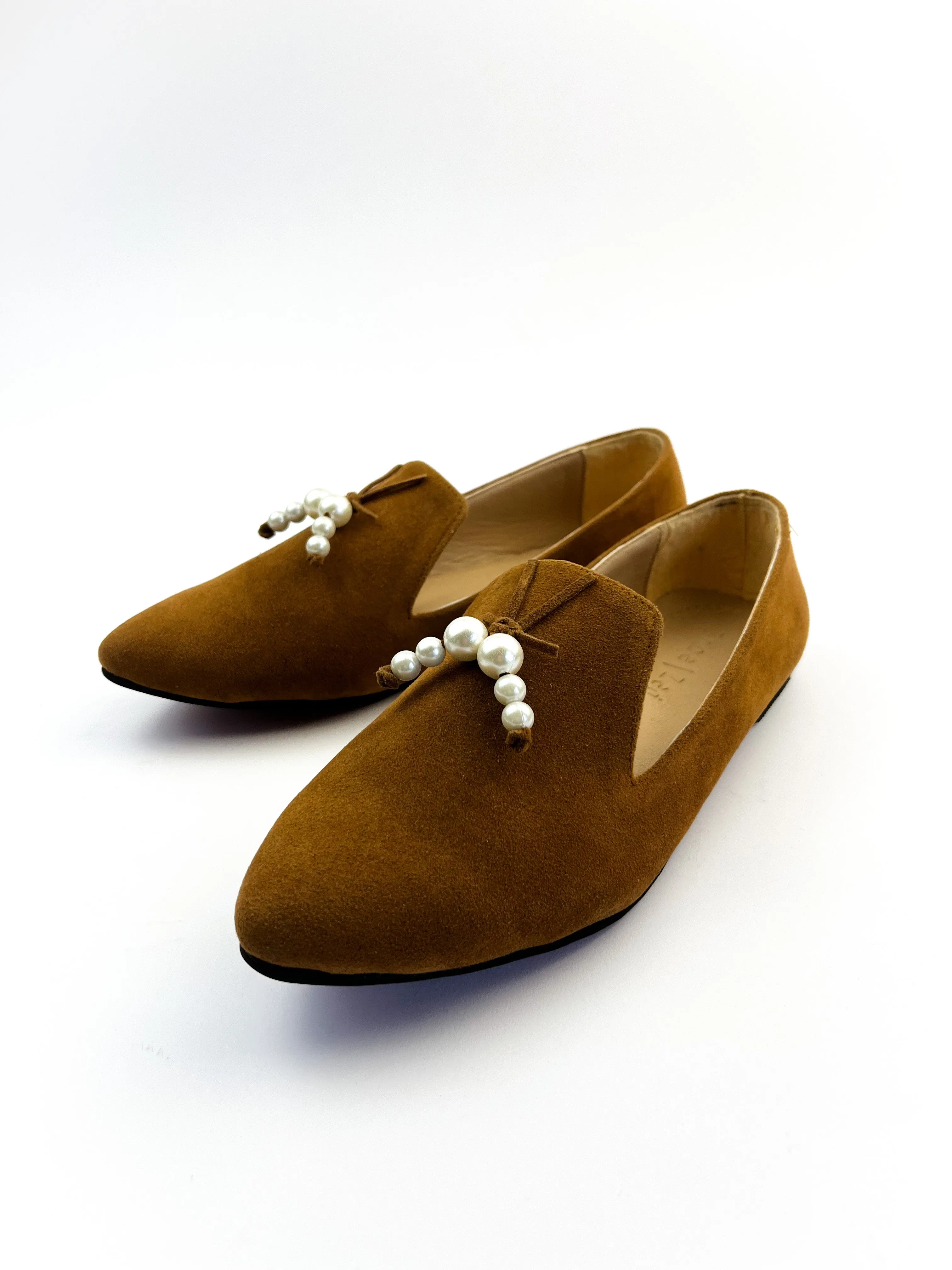 Havane Pointed Pearls Loafers