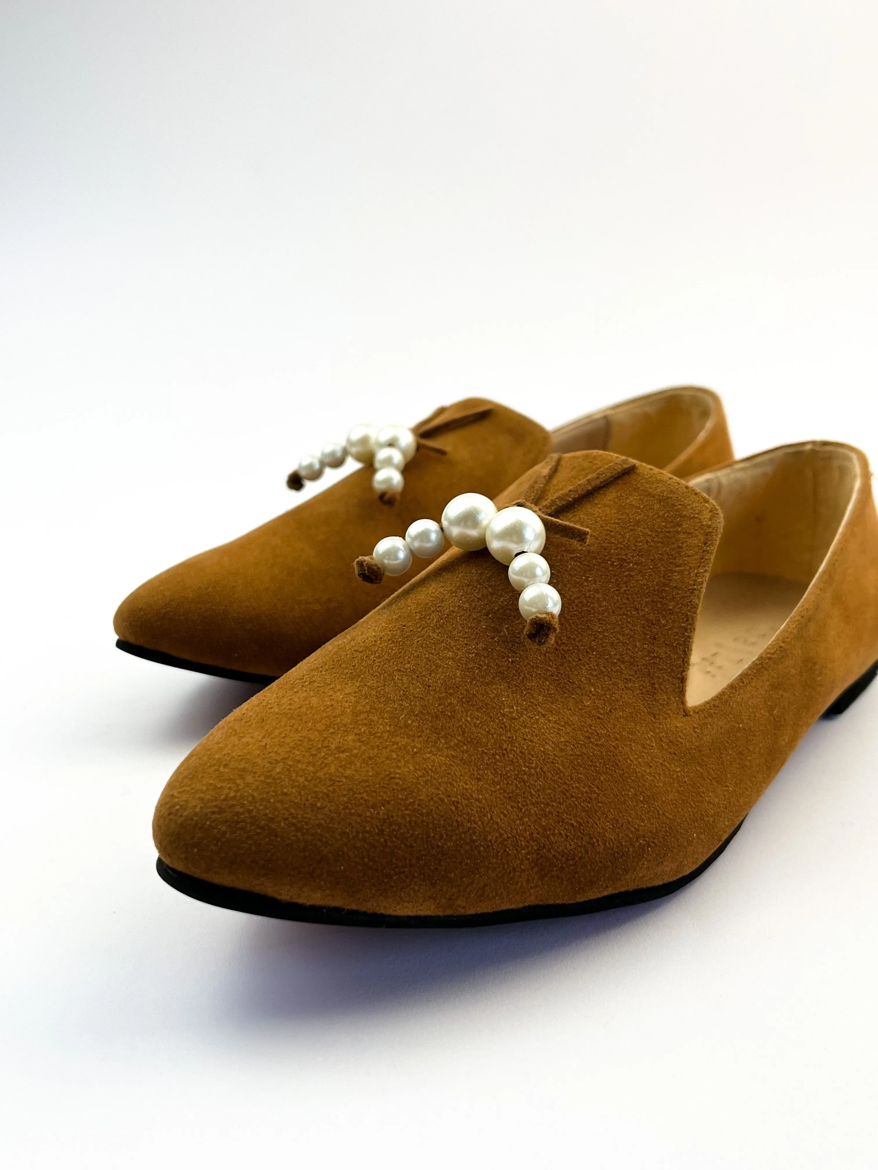 Havane Pointed Pearls Loafers