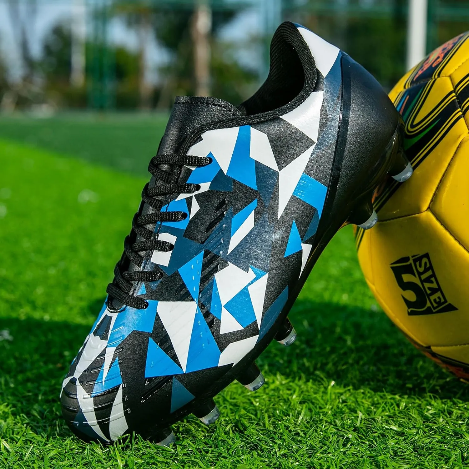 Kids Soccer Cleats Boys Girls Youth Football Cleats for Boys Girls Athletic Outdoor Soccer Shoes Lightweight Teenager Unisex Training Football Shoes for Little and Big Kid