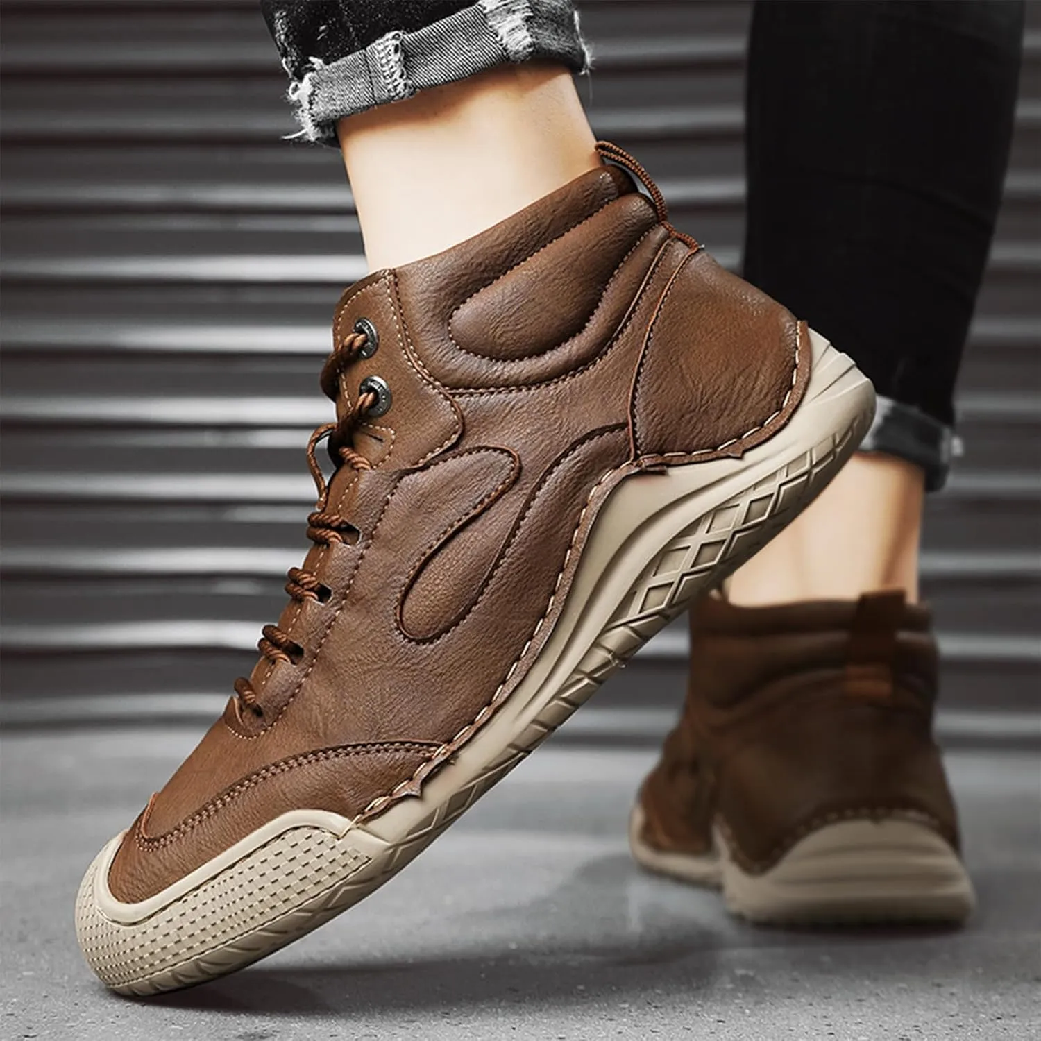 Lossarye Men's Leather Anti-Collision Toe Chukka Boots Handmade Lightweight Non-slip High Top Lace Up Casual Walking Shoes Outdoor Wear-resistant Waterproof Hiking Sneaker