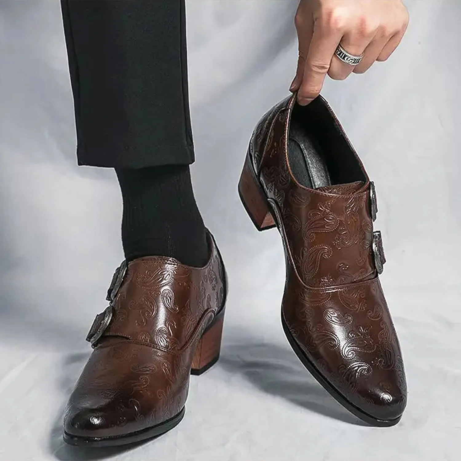 Men's Chelsea Boots Low Top Pointed Toe Oxford Boots Retro Fashion Party Business Western Cowboy Ankle Boots Leather Slip On Dress Loafers