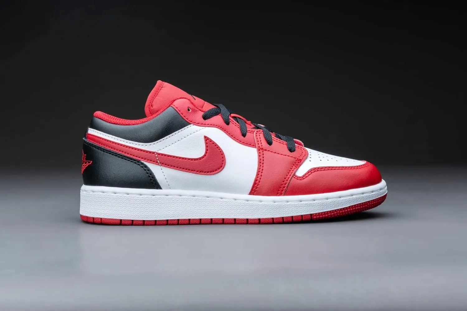 Nike Unisex-Child Modern