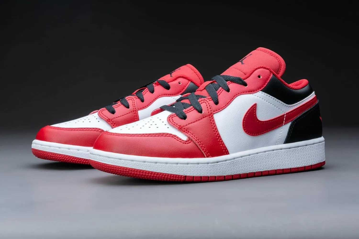Nike Unisex-Child Modern