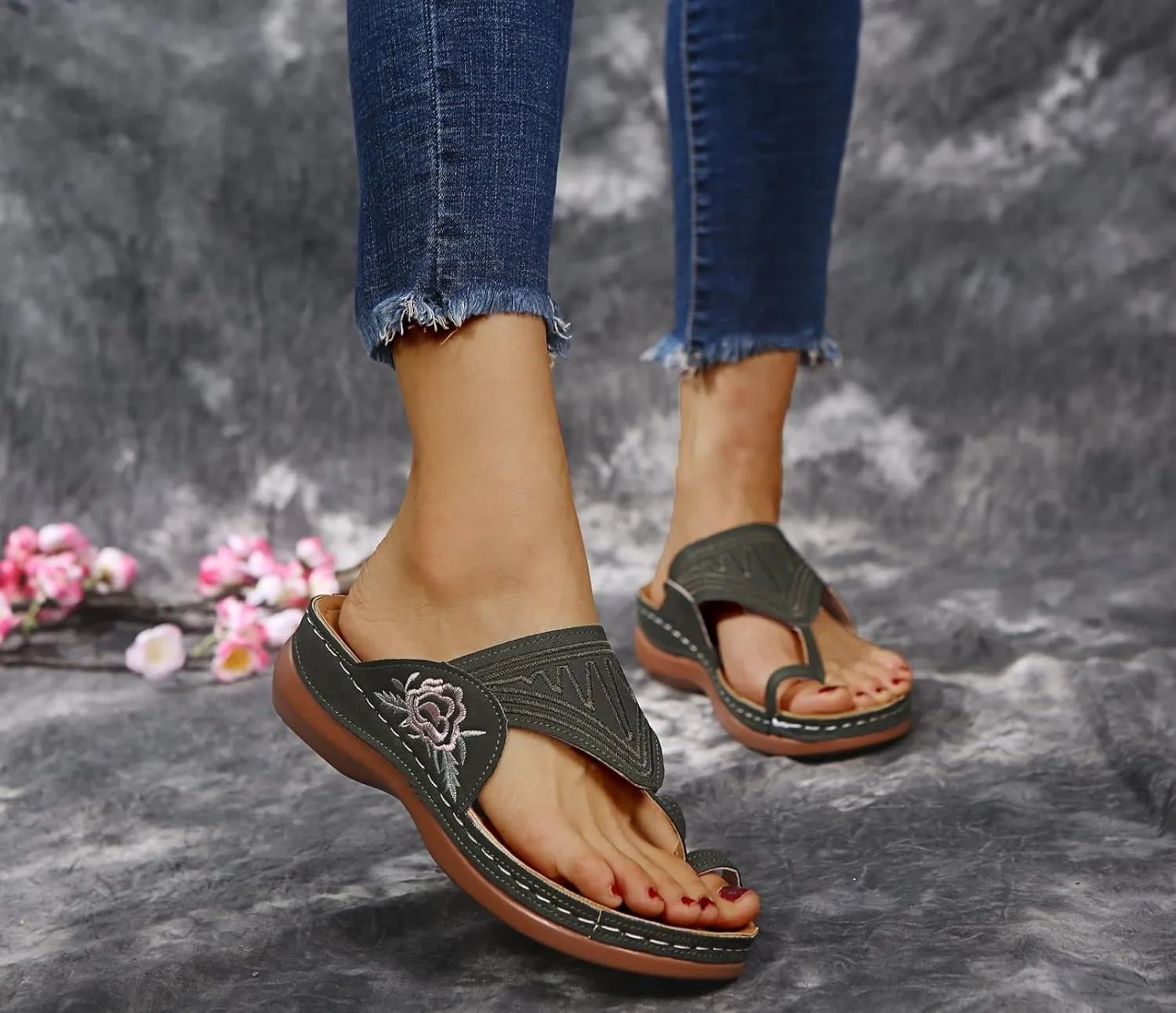 Orthopedic Sandals for Women Arch Support Walking Sandals Low Heel Flip Flops Open Toe Flats Espadrilles Sandal Lightweight Comfortable Beach Shoes Non Slip Slippers Comfort Wear Ortho Shoes