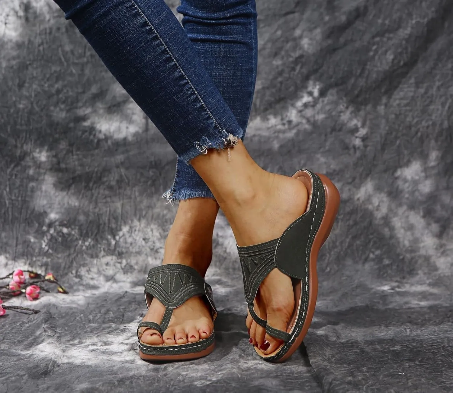 Orthopedic Sandals for Women Arch Support Walking Sandals Low Heel Flip Flops Open Toe Flats Espadrilles Sandal Lightweight Comfortable Beach Shoes Non Slip Slippers Comfort Wear Ortho Shoes