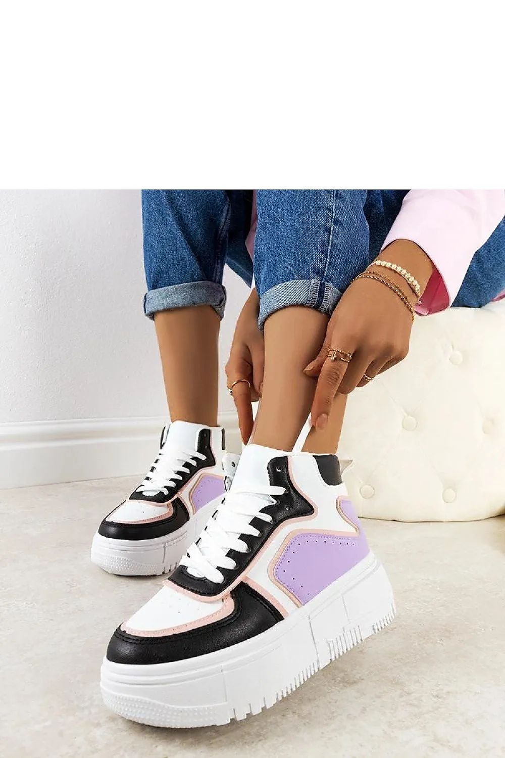 Sneakers model 208025 Solea