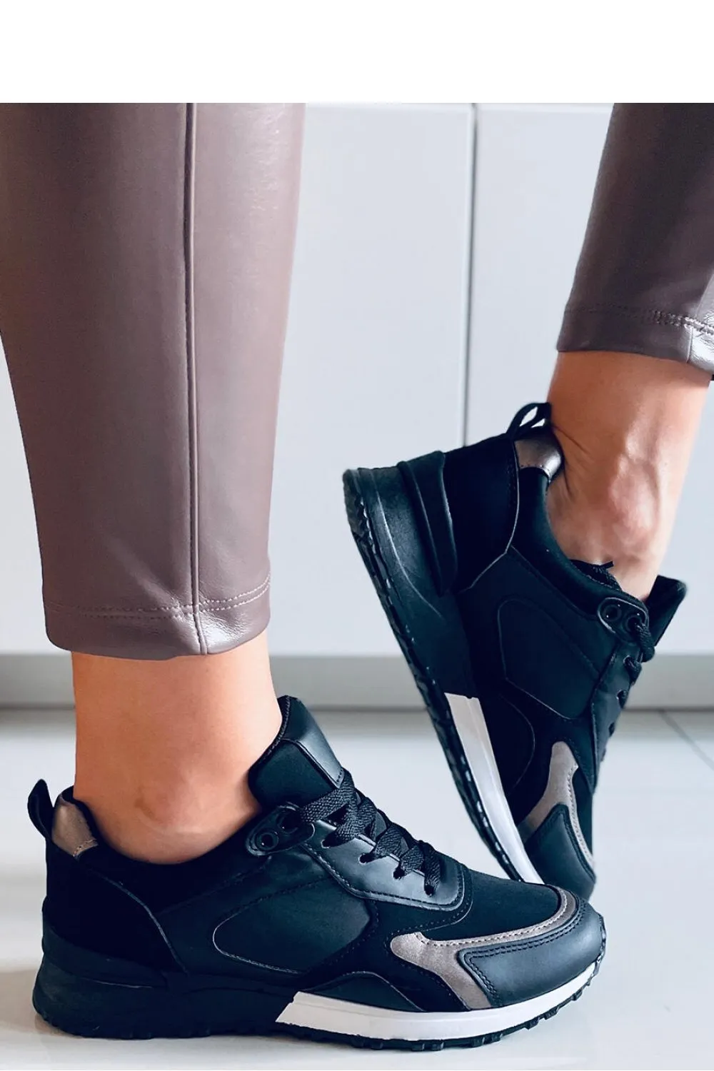 Sport Shoes model 170613 Inello