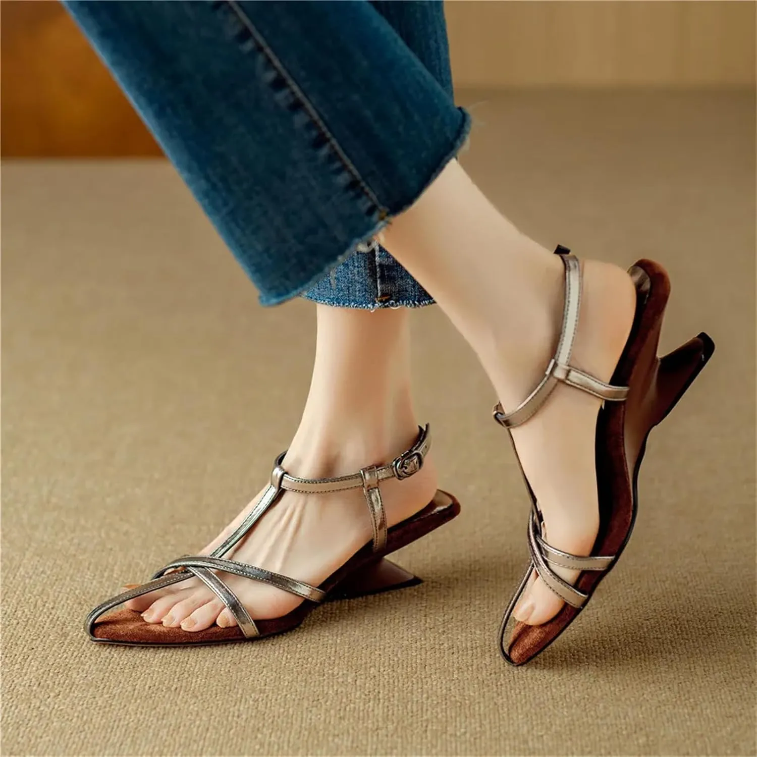 Women's Chunky Heel Gladiator Sandals - Open Toe Platform, Summer Throwback-Inspired Party