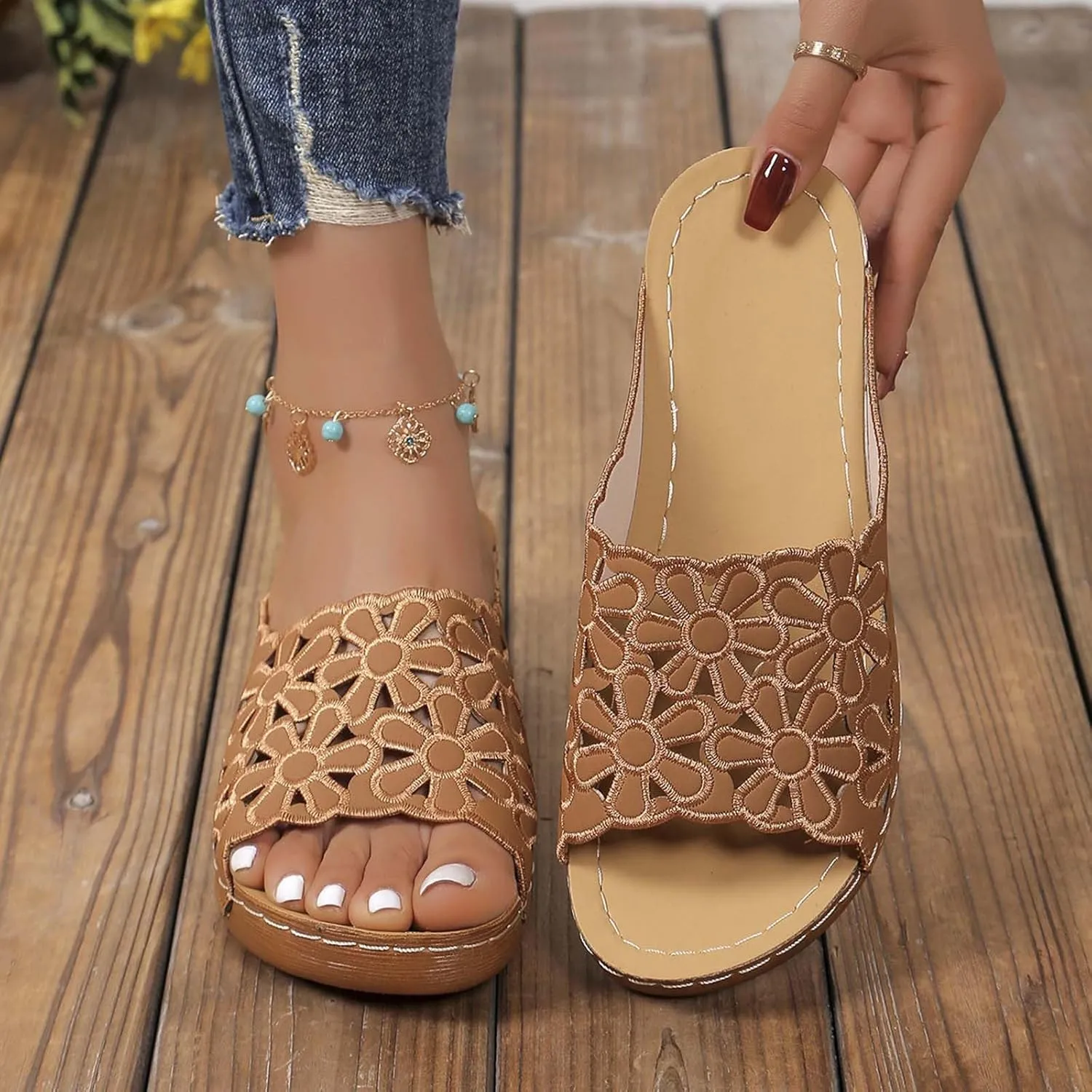 Women's Hollow Flower Beach Sandals Summer Bohemian Slides Shoes Comfort Low Wedge Slip on Sandal 2025 New