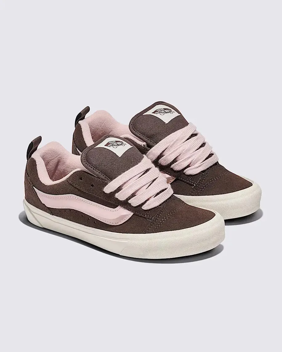 Women's Vans Knu Skool Sneakers  Retro Style with a Modern Twist
