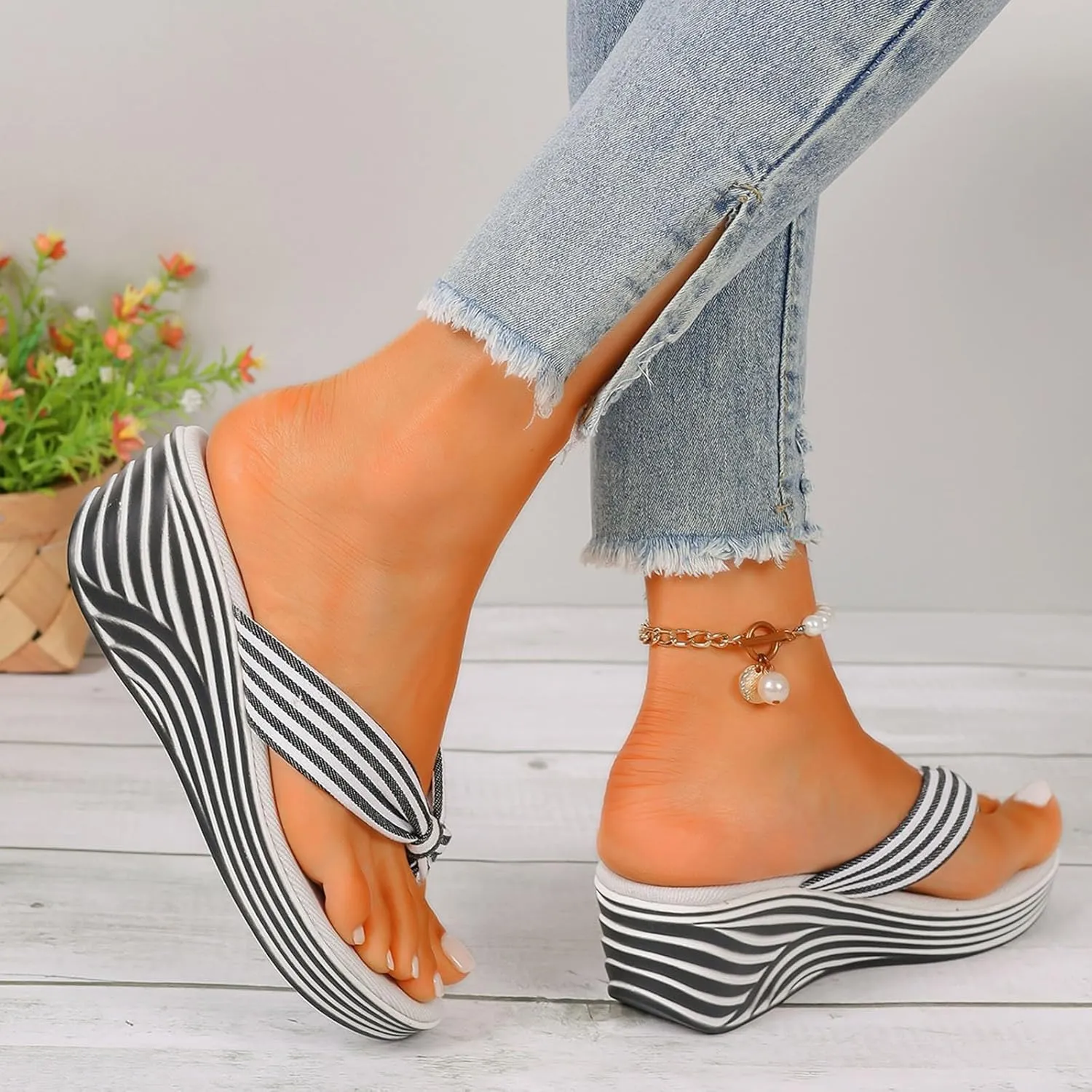 ZSpzx Women Wedge Sandals 2025,Summer Breathable Beach Vacation Slippers Cute Lightweight Flip Flops Indoor/Outdoor Slip-On Peep-Toe Walking Footwear Lady Dressy Daily Wear Casual Shoe