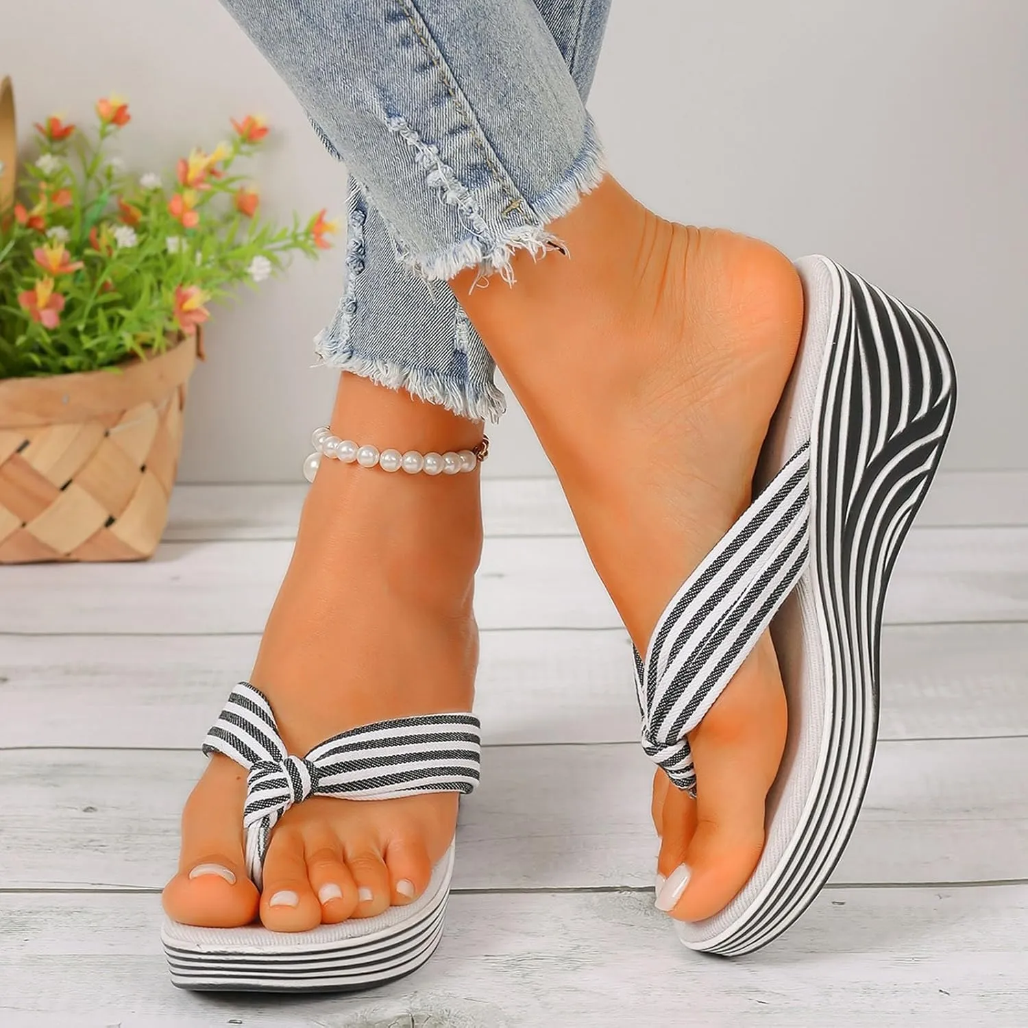 ZSpzx Women Wedge Sandals 2025,Summer Breathable Beach Vacation Slippers Cute Lightweight Flip Flops Indoor/Outdoor Slip-On Peep-Toe Walking Footwear Lady Dressy Daily Wear Casual Shoe