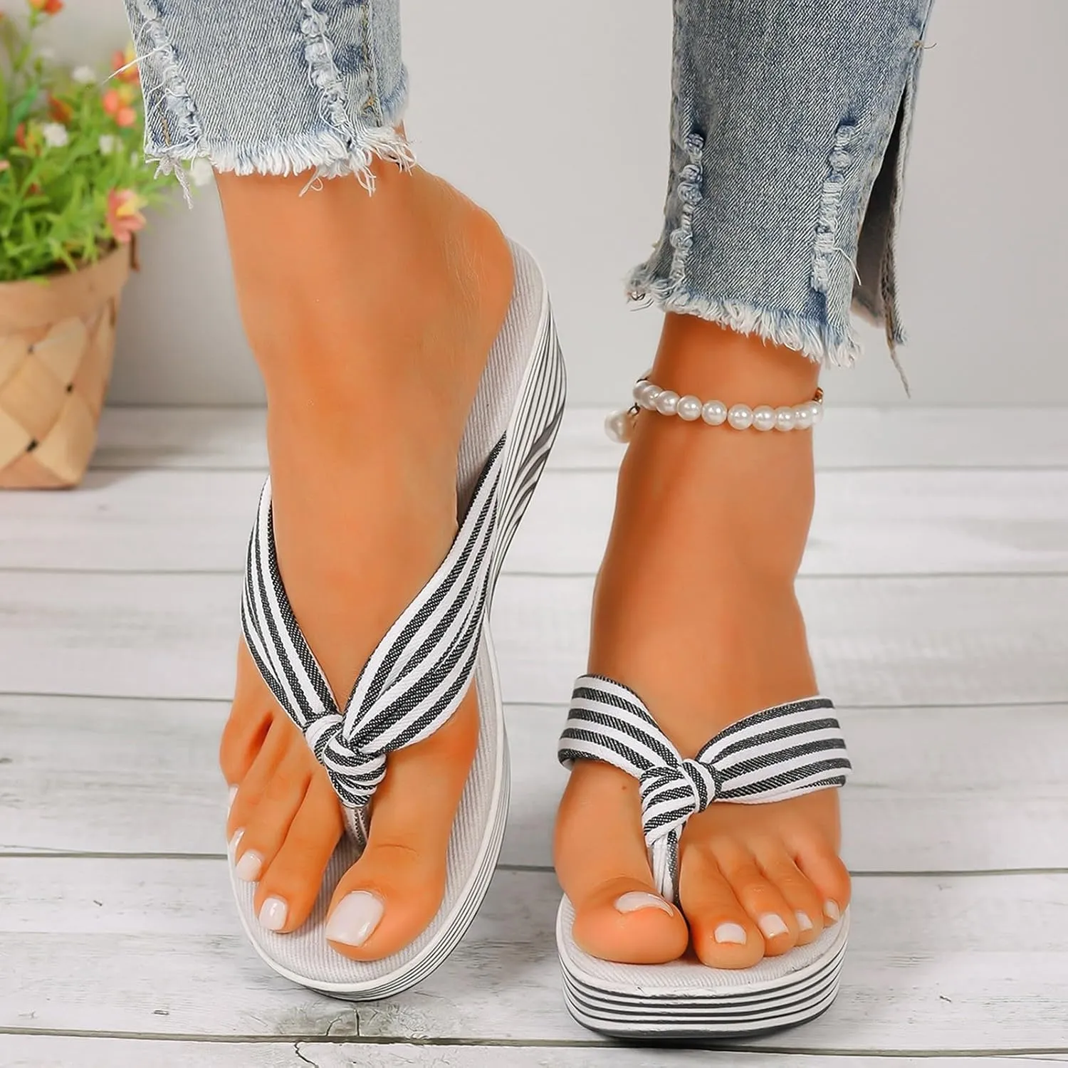 ZSpzx Women Wedge Sandals 2025,Summer Breathable Beach Vacation Slippers Cute Lightweight Flip Flops Indoor/Outdoor Slip-On Peep-Toe Walking Footwear Lady Dressy Daily Wear Casual Shoe